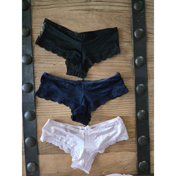 Victoria's Secret Very Sexy Cheeky Hipster Panty Bundle sz xSmall New - Picture 5 of 5